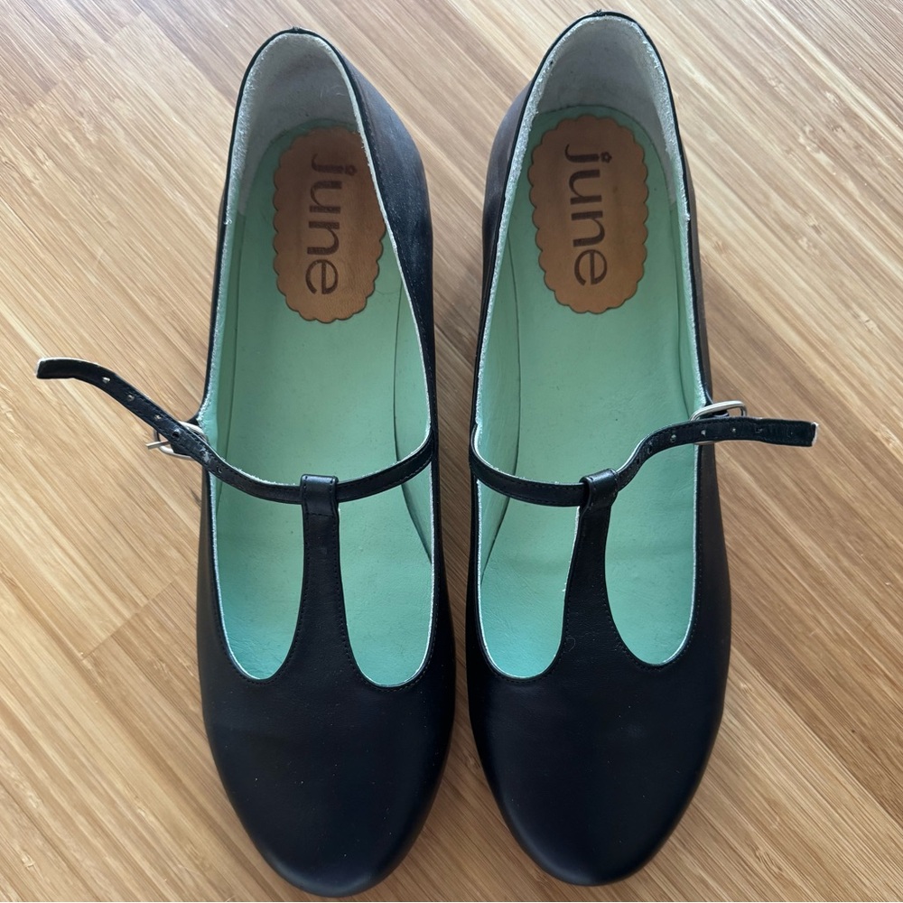 June shoes T-strap flats